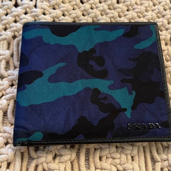 Prada blue camo nylon and leather bi-fold wallet * rare find - Picture 1 of 12
